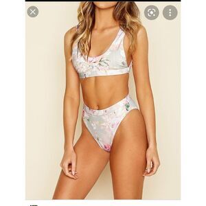 Dippin Daisy's Sz L Festival Scope Bikini Top